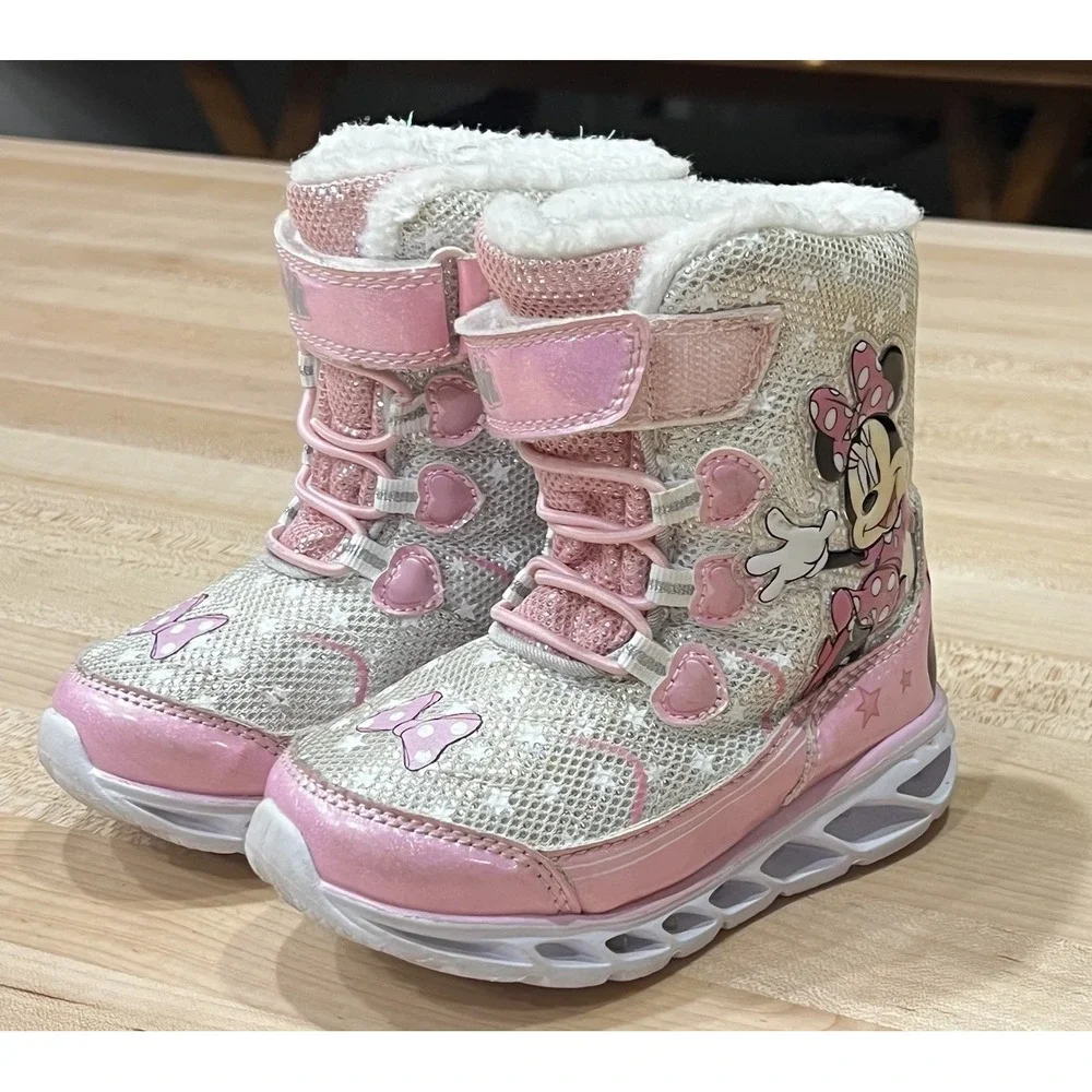 Pink‎ Minnie Mouse Light-Up Snow Boots, Little Girls Size 8